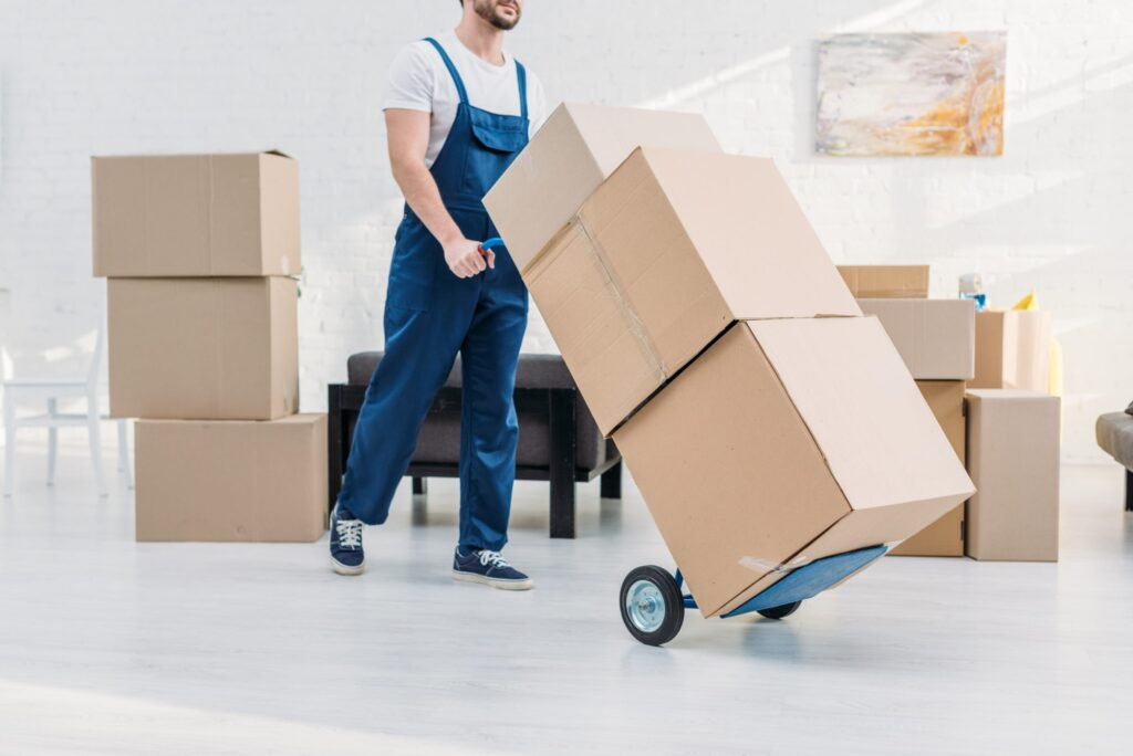 benefits of hiring professional packers and movers